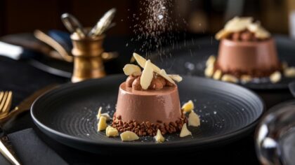 Cyril Lignac dévoile (enfin) sa mousse au chocolat au praliné d’amandes et fleur de sel